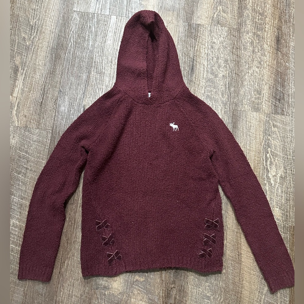Girls A&F sweater with hood
